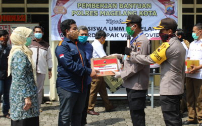 Mahasiswa UMMagelang Terima Bantuan dari Polresta Magelang