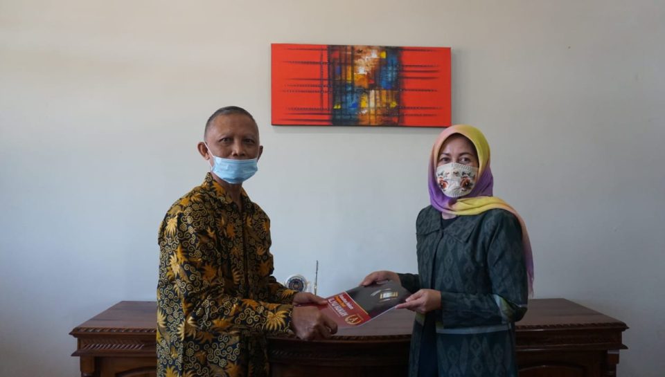 Ketua IKA dan Dekan FH