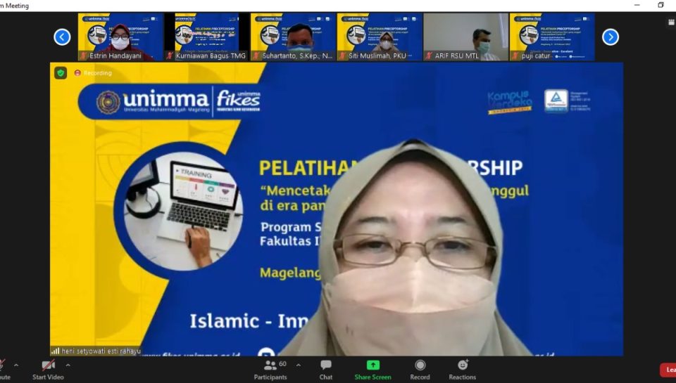 Dekan Fikes memberikan sambutan