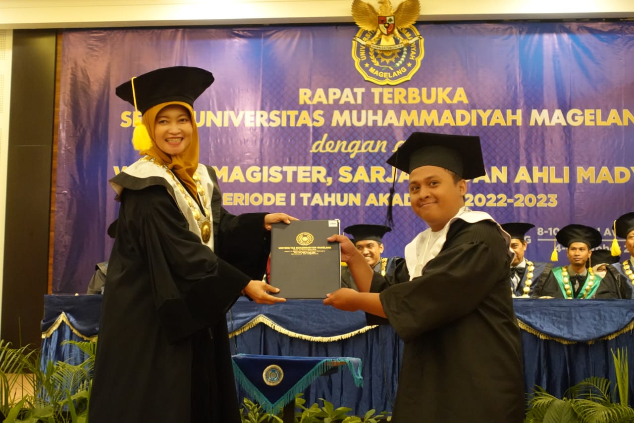 UNIMMA Mewisuda Mahasiswa Tuli - UNIMMA | Universitas Muhammadiyah Magelang