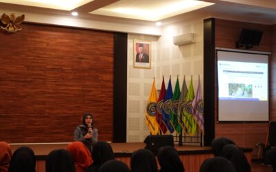 Schoolaboration: Siswa SMK Muhammadiyah Salaman Belajar Public Relations di UNIMMA