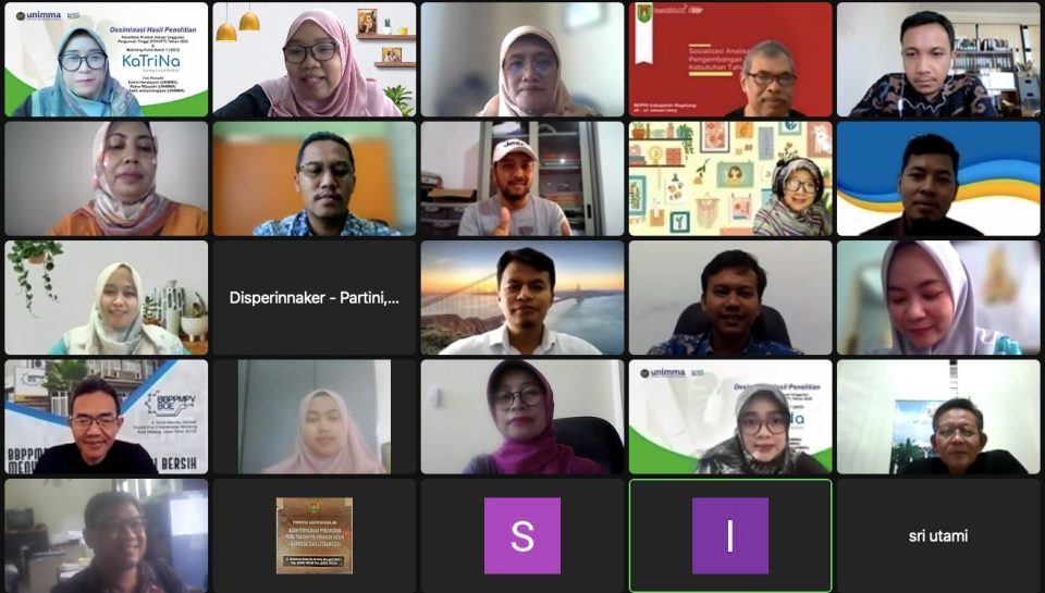 pemateri dan peserta diseminasi