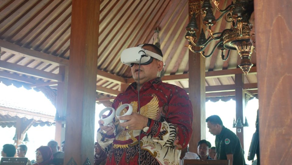 Wamen Kemendesa mencoba MeetMaya UNIMMA