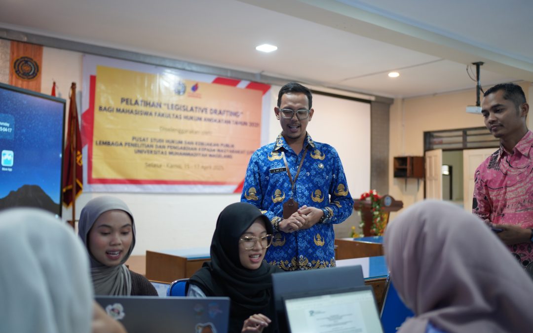 Cetak Sarjana Hukum yang Siap Bersaing, FH UNIMMA Gelar Pelatihan Legislative Drafting