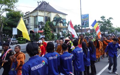 Mengukir Toleransi Beragama, UNIMMA Sambut Bhikkhu Thudong dengan Hangat