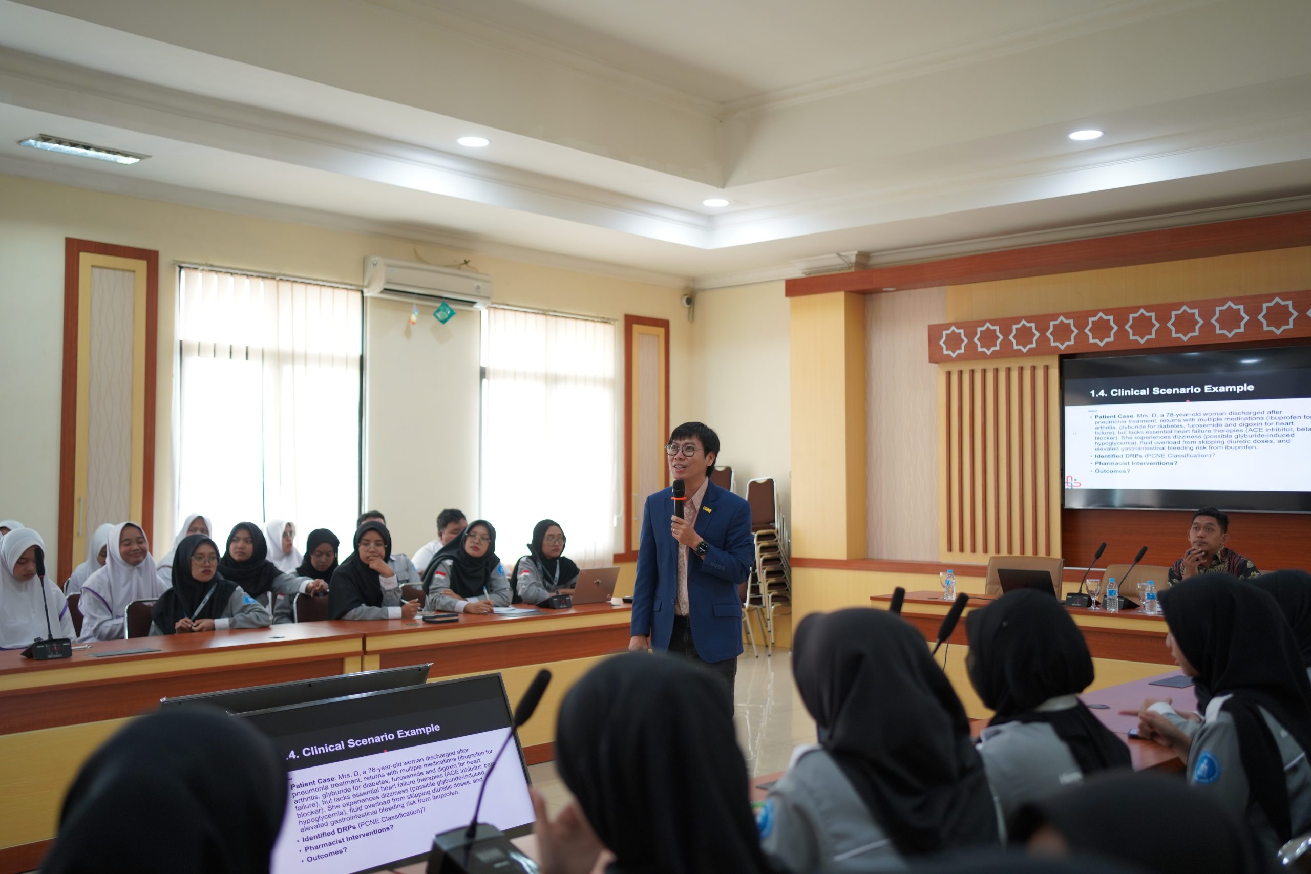 HIMAFA FIKES UNIMMA Gelar International Guest Lecture, Bahas Peran Apoteker dalam Penanganan Masalah Obat