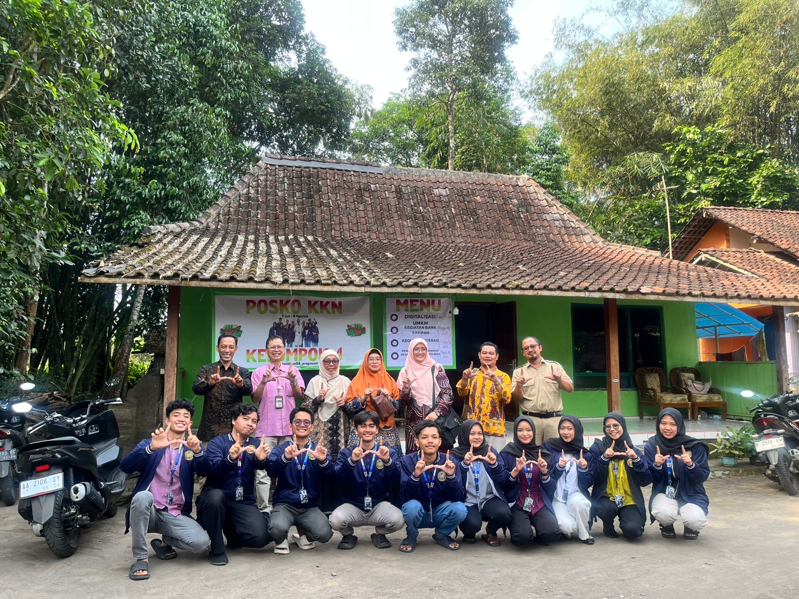 UNIMMA Pastikan KKN Tematik Berkelanjutan dan Berdampak Positif: Monitoring dan Evaluasi Libatkan Rektor dan Pimpinan Universitas