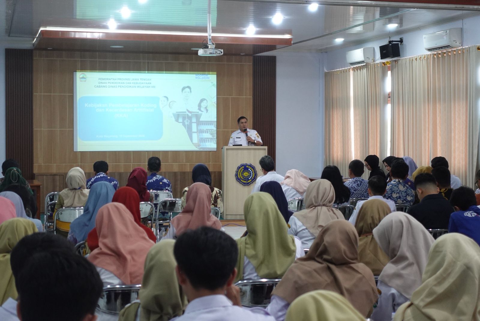 Dukung Transformasi Pendidikan, UNIMMA Beri Pelatihan Koding dan AI untuk Guru di Magelang