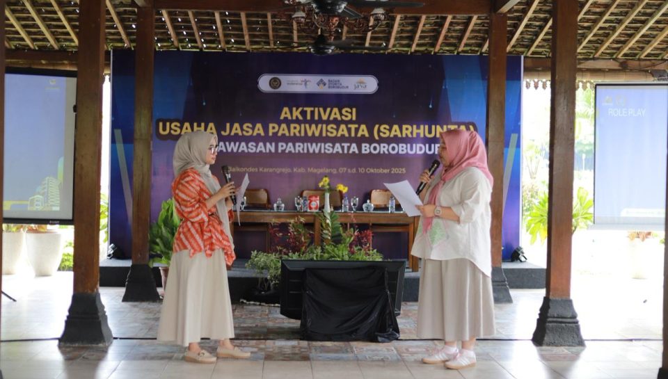 dua dosen UNIMMA sbg narasumber saat pemaparan