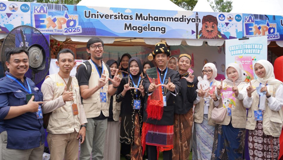 WR 4 UNIMMA bersama tim di KMI Expo