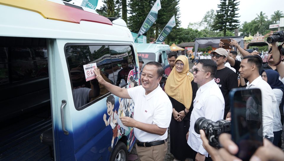 Wakil Walikota didampingi Walikota dan Ketua MTCC UNIMMA