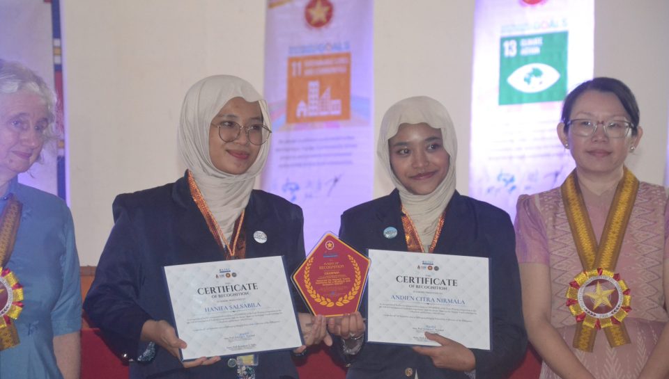 mahasiswa Fikes UNIMMA dalam the 5th AISC