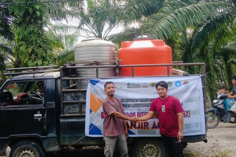 Air Jadi Kebutuhan Mendesak, Mahasiswa UNIMMA Salurkan 4.900 Liter untuk Korban Banjir Aceh (1)