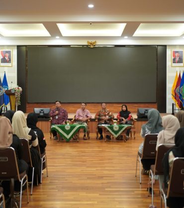 Dukung Program 1 Keluarga 1 Sarjana, UNIMMA Dampingi Mahasiswa Penerima Penghargaan Pemuda Berprestasi Kabupaten Magelang