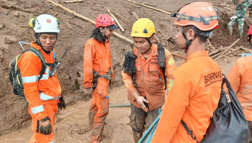 Lewat UKM Mentari, Mahasiswa UNIMMA Terlibat dalam Misi Kemanusiaan di Cisarua