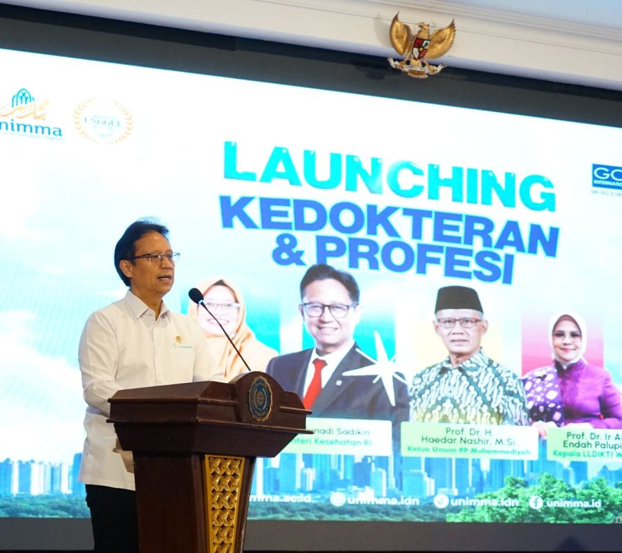 Menkes saat launching FK UNIMMA 1