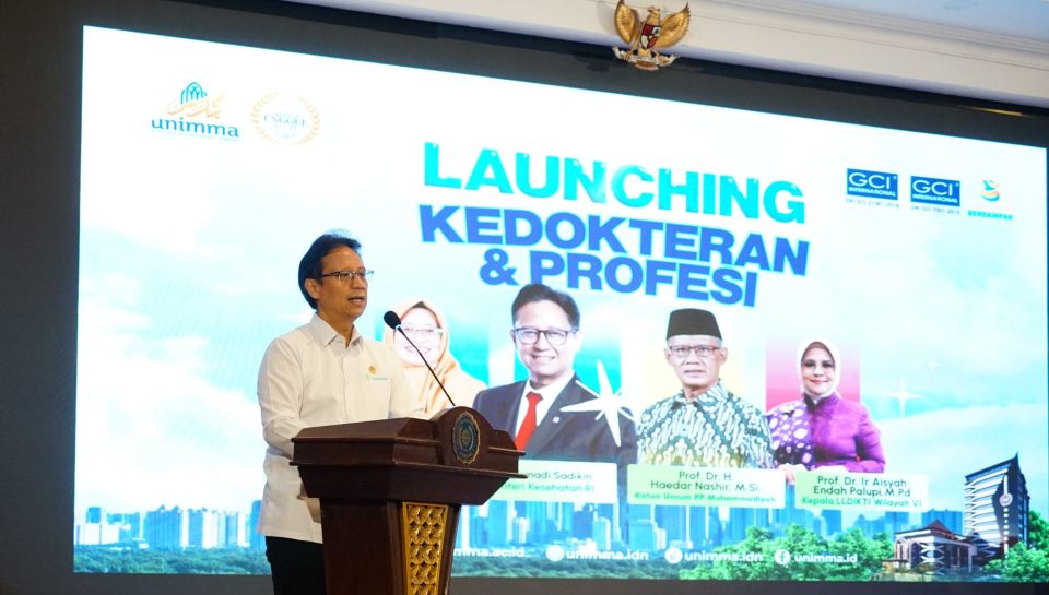 Menkes saat launching FK UNIMMA 1