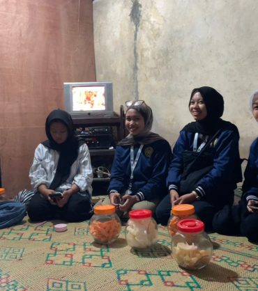 KKN UNIMMA Tuntaskan Validasi Data ATS, Perkuat Dasar Kebijakan Pendidikan Desa Pesidi