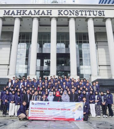 Perkuat Wawasan Praktis, Mahasiswa FH UNIMMA Kunjungi MK dan KPK
