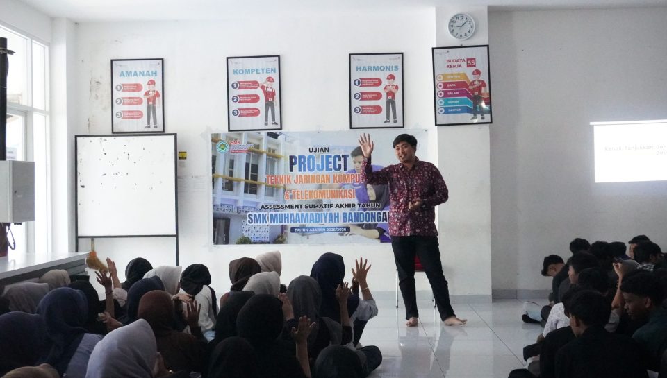 Bangun Kepercayaan Diri dan Profesionalisme, UNIMMA Bekali Siswa SMK Menghadapi Dunia PKL