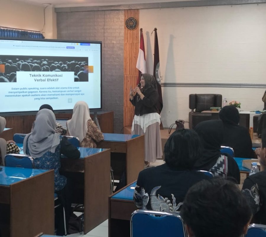 Komunitas Peradilan Semu FH UNIMMA Tingkatkan Kapasitas Anggota melalui Upgrading dan Pelatihan Public Speaking
