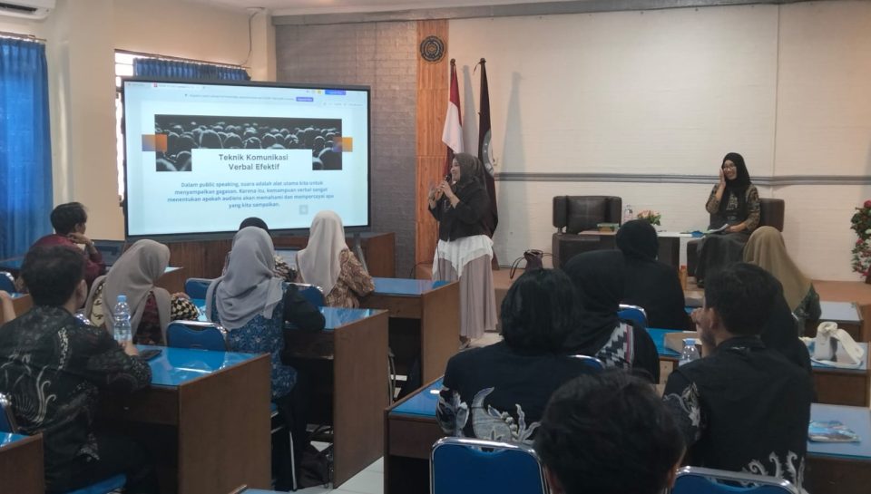 Komunitas Peradilan Semu FH UNIMMA Tingkatkan Kapasitas Anggota melalui Upgrading dan Pelatihan Public Speaking