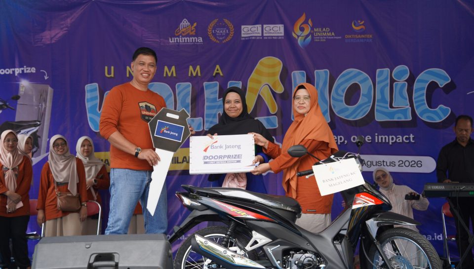 Ribuan Peserta Meriahkan Walk A Holic Milad ke-62 UNIMMA