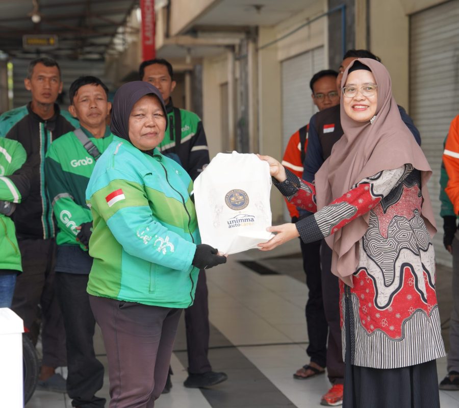 UNIMMA Berbagi, 62 Ojol Dapat Servis dan Ganti Oli Gratis dalam Rangka Milad ke-62