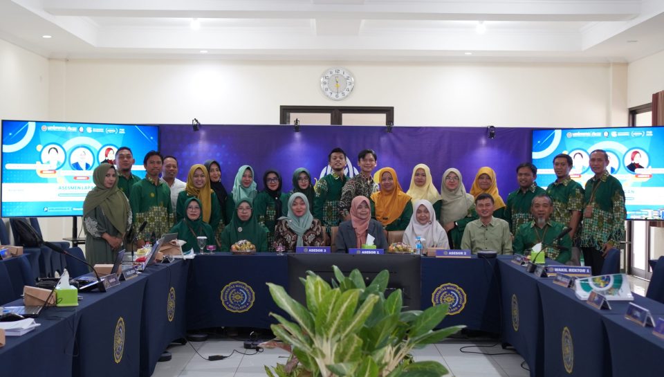 D3 Farmasi Raih Akreditasi Unggul, Lengkapi Capaian Tiga Prodi Kefarmasian UNIMMA D3 Farmasi Raih Akreditasi Unggul, Lengkapi Capaian Tiga Prodi Kefarmasian UNIMMA