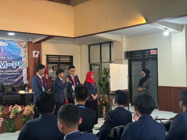 BEM FH UNIMMA Bekali Mahasiswa Baru dengan Keterampilan Kepemimpinan dan Berpikir Kritis melalui LKMM-PD